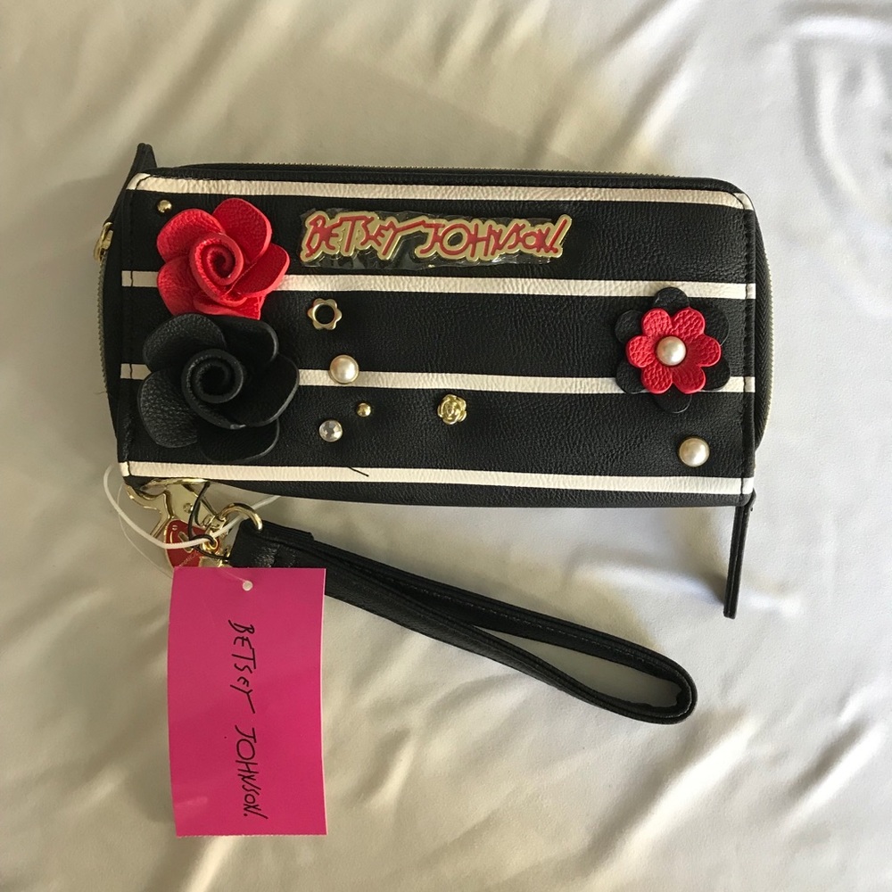 BNWT Betsey Johnson Black Floral Wallet
